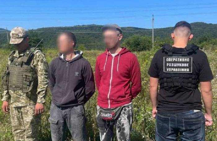 Хтось із картою та компасом, хтось із фальшивою довідкою ВЛК – на Закарпатті знову затримали ухилянтів