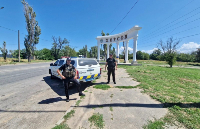Закарпатські поліцейські документують злочини рашистів у зоні бойових дій