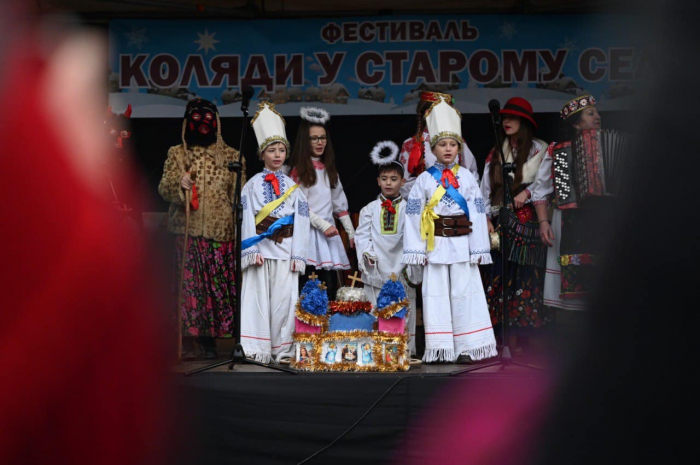В Ужгороді сьогодні відбулося традиційне різдвяне свято «Коляди у старому селі»