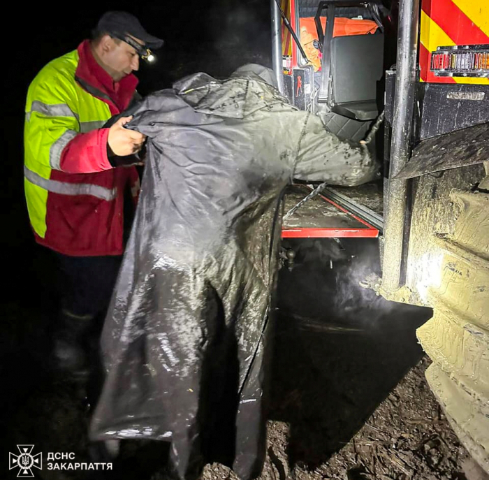 10 днів блукав у горах - виснаженого туриста врятували закарпатські ДСНСники