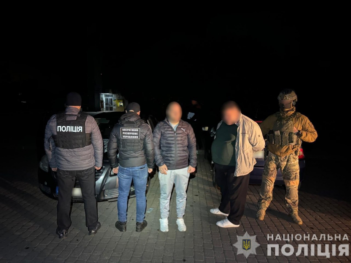 Переправляли потягом до Угорщини: на Закарпатті поліція ліквідувала нову схему нелегального перетину держкордону