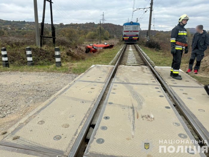 У поліції розповіли подробиці смертельного зіткнення потяга та авто на Ужгородщині