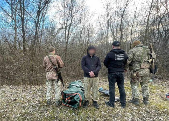 Виїхати в Угорщину за липовими документами намагався 22-річний житель Черкащини