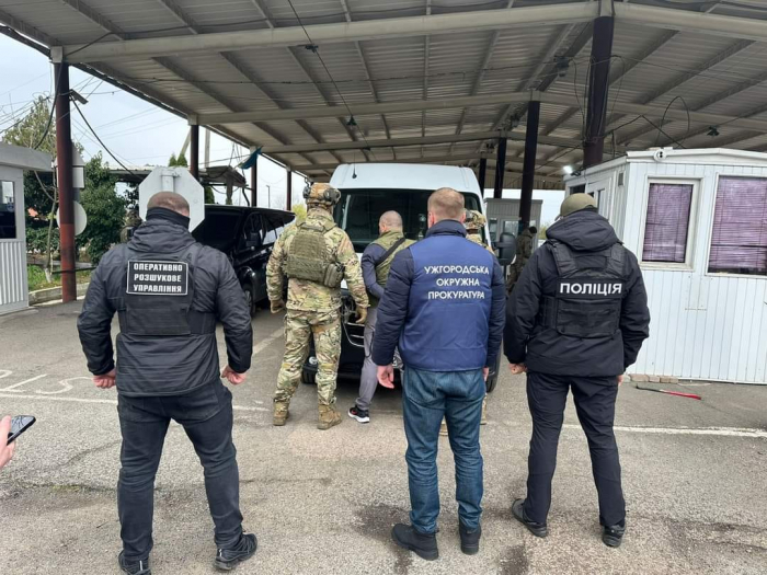 На Закарпатті взяли під варту торгівця людьми, якого затримали прикордонники