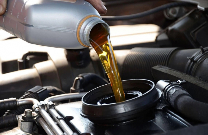 Моторне масло 5W40: ключ до довговічності вашого автомобіля