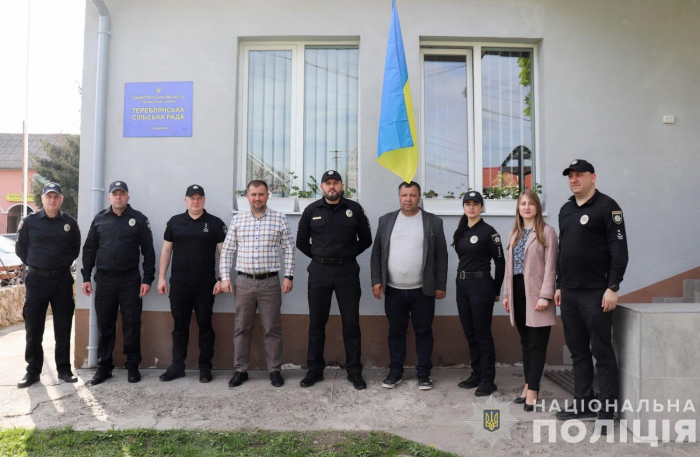 На Закарпатті запрацювали ще три поліцейські станції