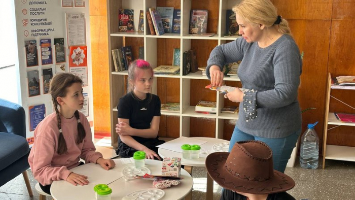 В Ужгороді вже місяць працює дитячий простір "Кіфлик" для переселенців