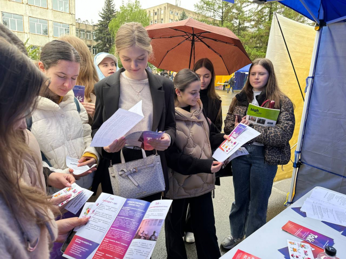 Наталія Німець: "Tolk - перспективна компанія, тому потребуємо активних співробітників, котрі мають бажання працювати"