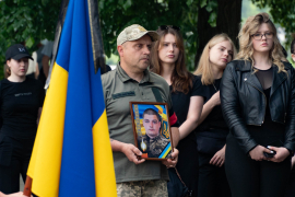 В Ужгороді сьогодні попрощалися із 21-річним захисником України – старшим солдатом Тарасом Гаврішем