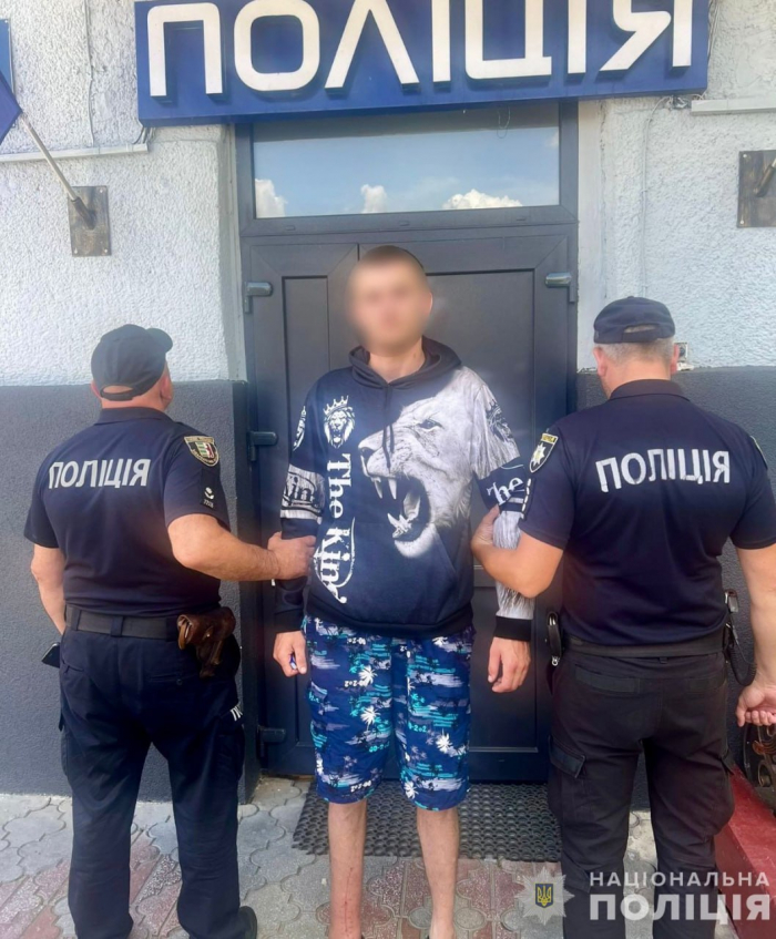 П'яним втік з місця ДТП та намагався підкупити правоохоронця: поліція Рахова притягнула до відповідальності порушника