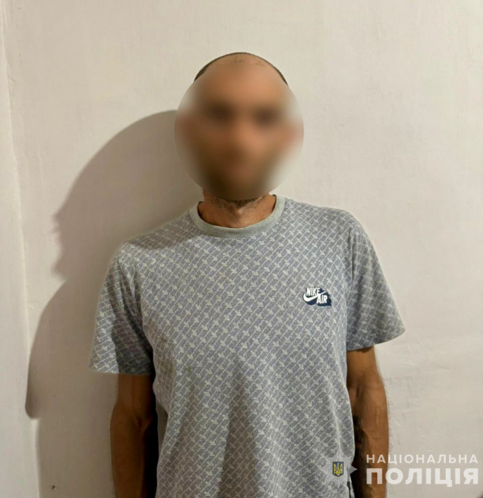 Мукачівські поліцейські затримали підозрюваного у побитті співмешканки