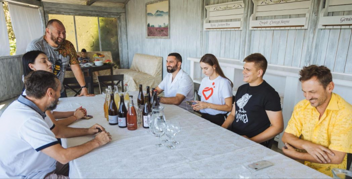 Організація «Вічно молодий»: місія допомоги молодим та літнім людям