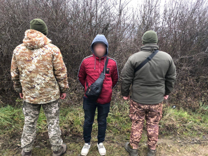 На кордоні зі Словаччиною затримали іноземця