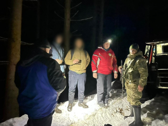 Двоє жителів Харківщини три дні блукали засніженим високогір’ям