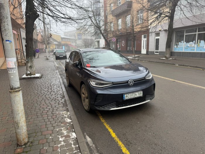 На понад 7 мільйонів гривень штрафів наклали на водіїв-порушників інспектори з паркування в Ужгороді у 2024-му