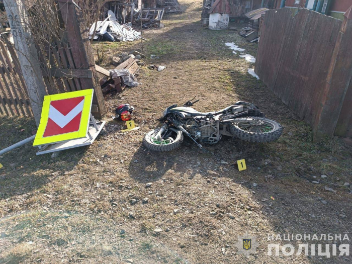 Поліція Рахівщини затримала нетверезого мотоцикліста, який скоїв ДТП, у якій травмувався його пасажир