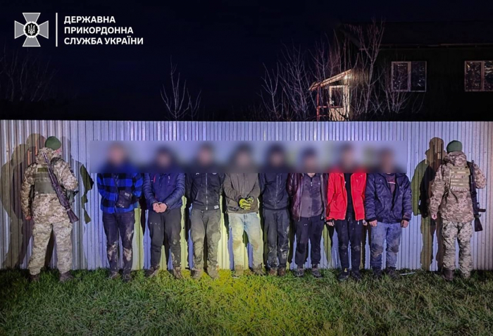 Група порушників, серед яких неповнолітній, намагалася потрапити до Угорщини