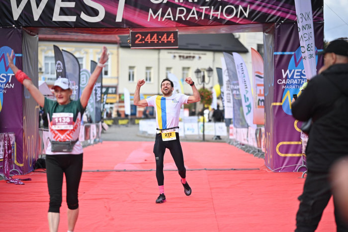 Хуст прийняв завершальний забіг Transcarpathian Grand Run — марафон і благодійність