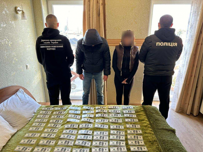 На Закарпатті прикордонники затримали переправницю, яка продавала «шлях» за кордон