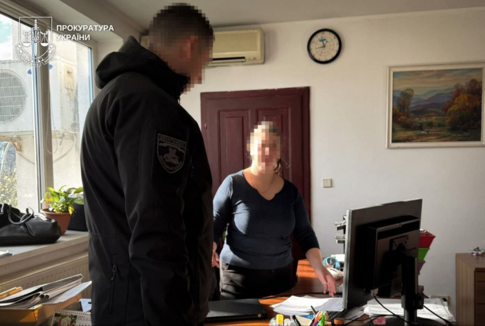 В Ужгороді викрито схему продажі фіктивних іспитів на посвідчення водія: прокуратура повідомила про підозру трьом працівникам автошколи