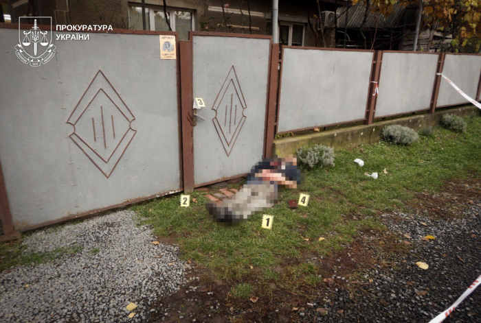 На Мукачівщині юнаку повідомили про підозру в умисному вбивстві дядька