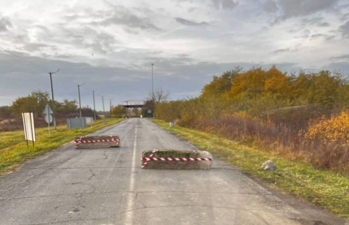 У пунктах пропуску на Закарпатті встановили бетонні загородження — речник ДПСУ
