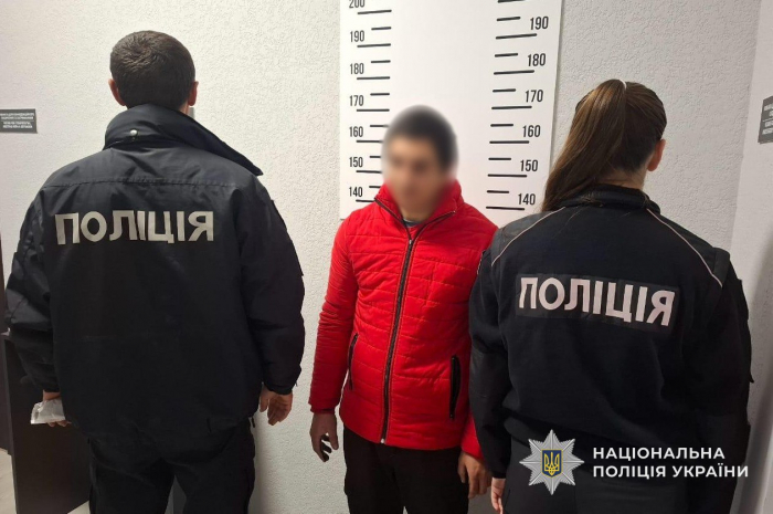 Мукачівські поліцейські викрили схему незаконного переправлення військовозобов’язаних через кордон 

