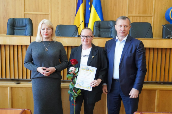 В Ужгородській міськраді нагородили працівників соціальної сфери, партнерів та благодійників