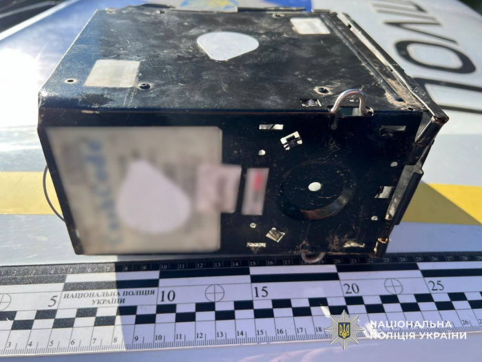 Поліція Тячева повідомила про підозру трьом неповнолітнім, які обікрали платіжний термінал у Буштині