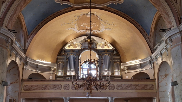 Напередодні Різдва в Ужгороді відновили найстарший орган зусиллями родини Панових.