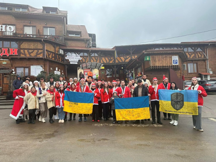 На Закарпатті відбудеться традиційний «Парад Миколайчиків» – два святкові маршрути на підтримку ЗСУ