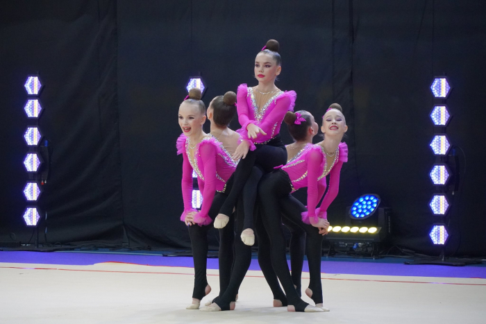 Командний чемпіонат України та чемпіонат України серед спортивних клубів з художньої гімнастики відбулися в Ужгороді