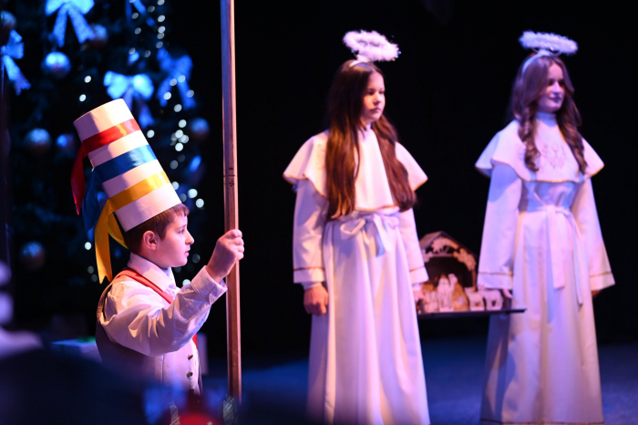 Автентичні словацькі колядки, віншування та колоритні вертепи – в Ужгороді відбувся огляд-конкурс «Словацький бетлегем-2025»