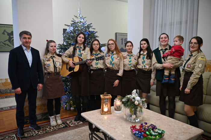 Вифлеємський вогонь миру передали у Закарпатську ОВА