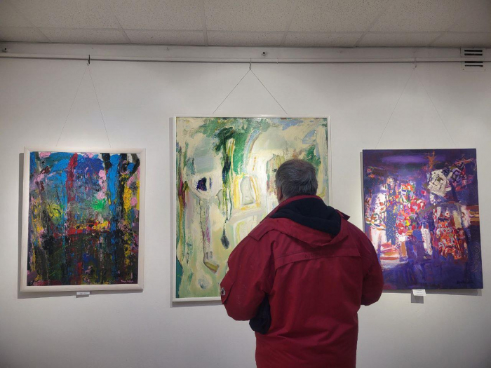 57 закарпатських художників представили свої роботи на різдвяній виставці «Коляда»