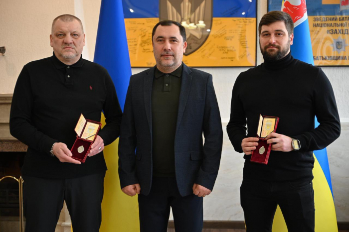 Визнання за талант і покликання: співак і лікар із Закарпаття отримали державні відзнаки