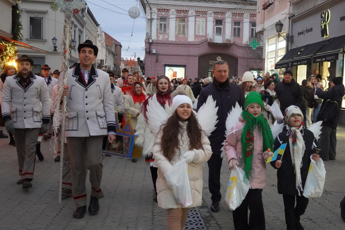 Благодійна різдвяна коляда відбулася в Ужгороді

