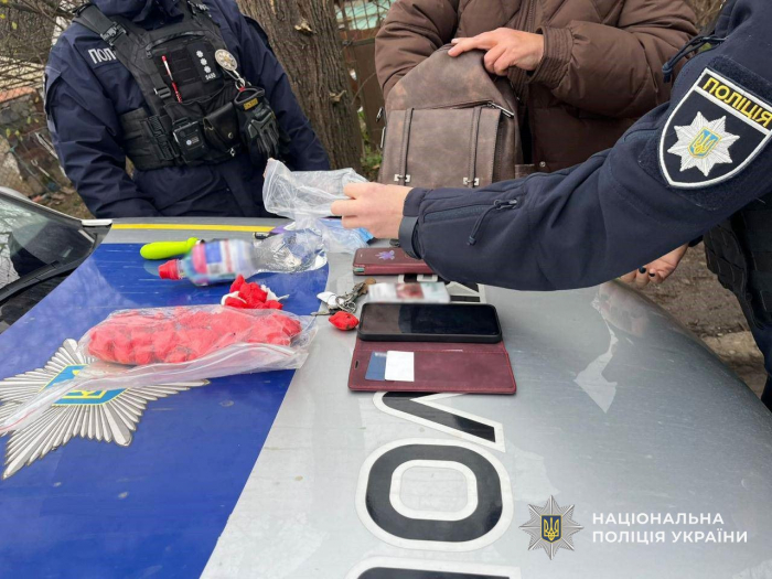 Завдяки пильності громадян в Ужгороді затримано «закладчицю» - поліція