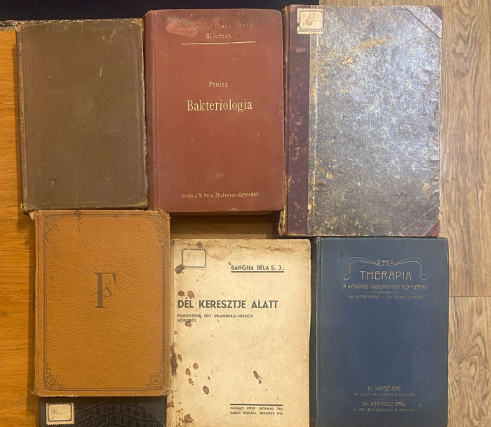 Українець віз в Румунію книги, які можуть становити культурну цінність