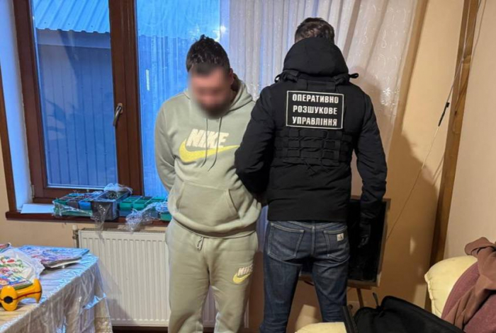 В Ужгородському районі затримали переправника та чоловіка, якого той мав намір перевести до Словаччини