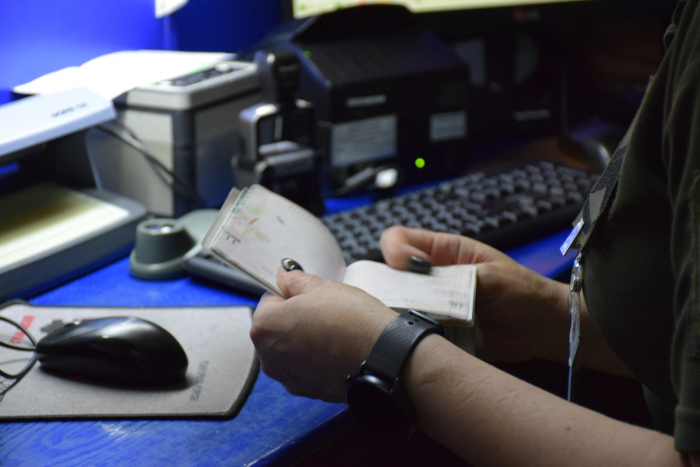 На кордоні з Угорщиною відмовили у пропуску двом чоловікам, які намагалися виїхати за недійсними документами