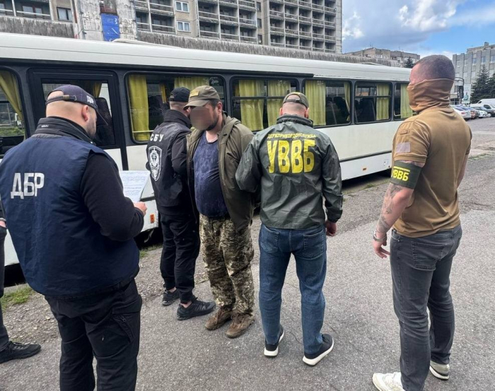 На Закарпатті викрили прикордонника-хабарника