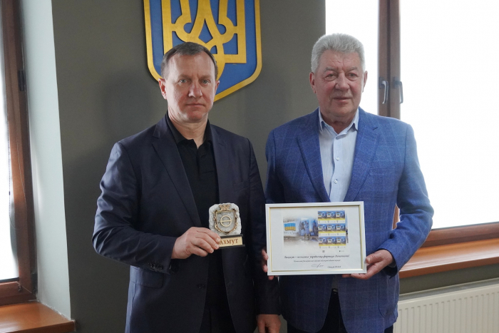 Ужгород та Бахмут підписали Декларацію солідарності