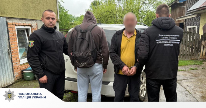 Поліцейські Тячівщини затримали зловмисника, який за 8000$ намагався переправити до Румунії військовозобов’язаного