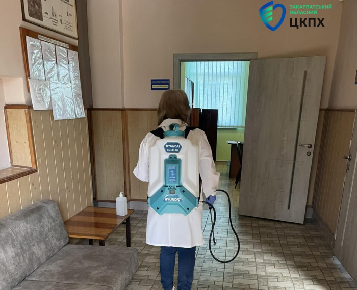 Фахівці ліквідовують спалах гепатиту А на Хустщині: обстежили вже 153 будинки