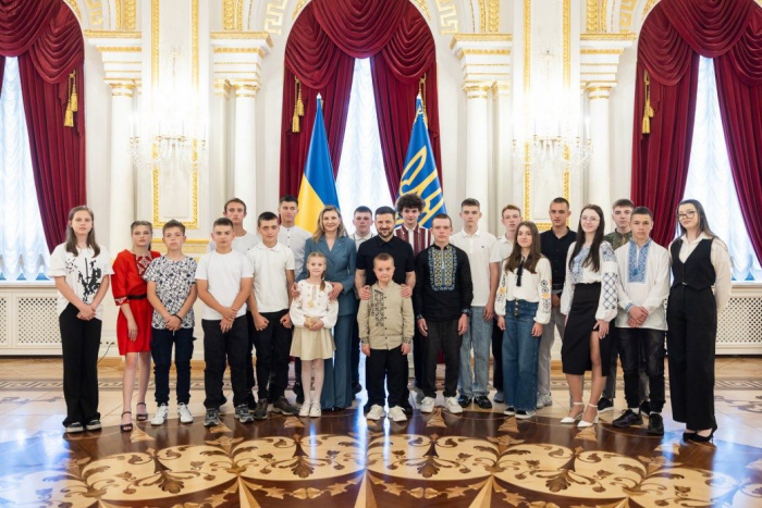 Нову державну нагороду – медаль «Майбутнє України» – отримала ужгородська школярка Кіра Обединська