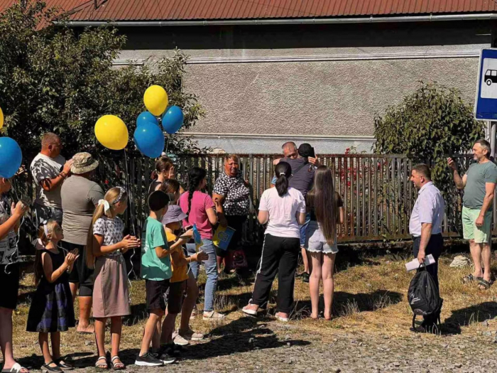На Мукачівщині зустріли героя, який повернувся із полону