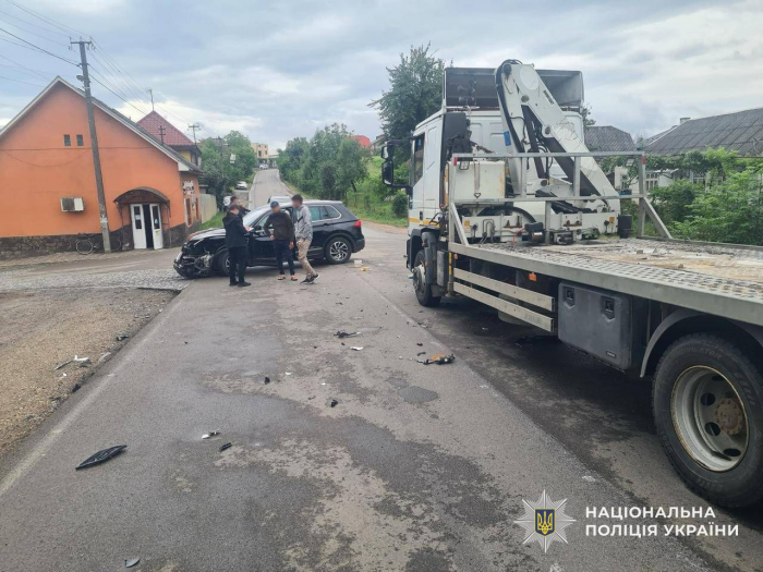 Поліція Іршави розслідує аварію у селі Дубрівка: серед постраждалих - немовля
