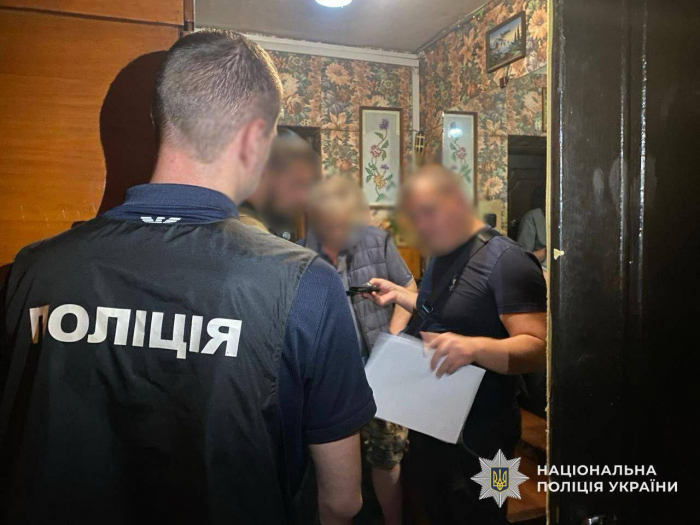 Закарпатські правоохоронці ліквідували масштабну мережу збуту наркотиків із щомісячним прибутком у понад пів мільйона гривень
