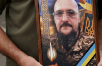 Ужгород сьогодні попрощався із 51-річним солдатом Сергієм Постельняком